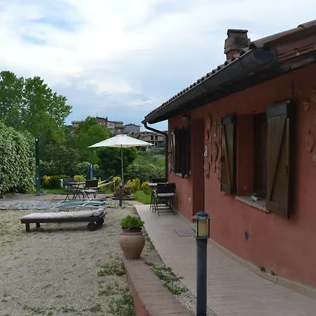 Casa Vacanze Con Piscina A Pila, A Un Passo Da Perugia * Pila (Umbria)